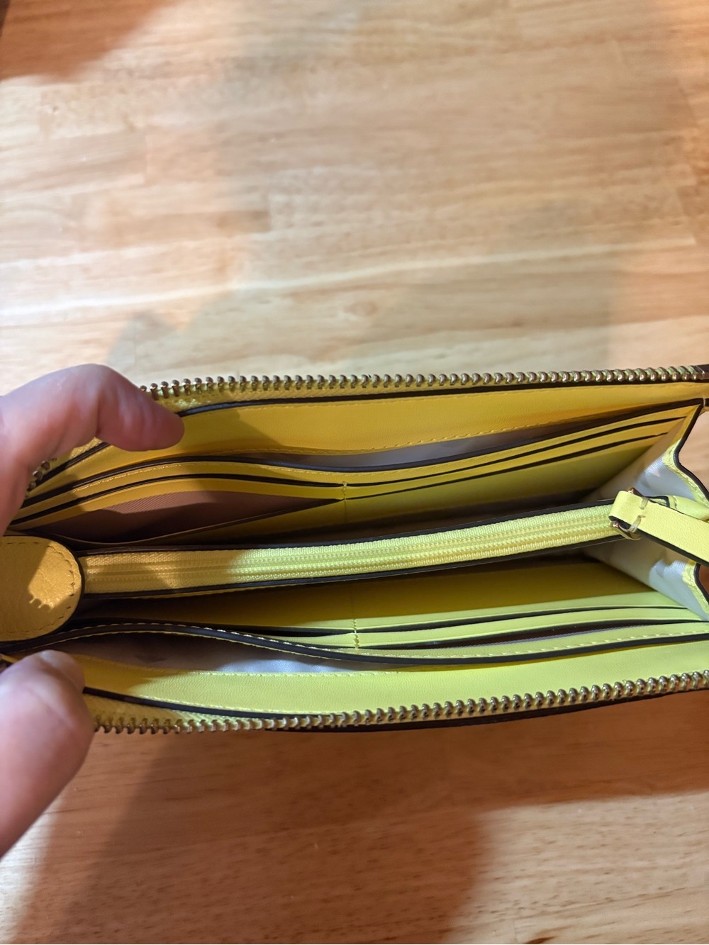 Kate Spade yellow leather wallet crossbody bag - Picture 15 of 16
